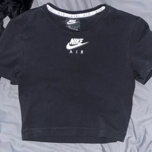 Women’s black and white Nike crop top